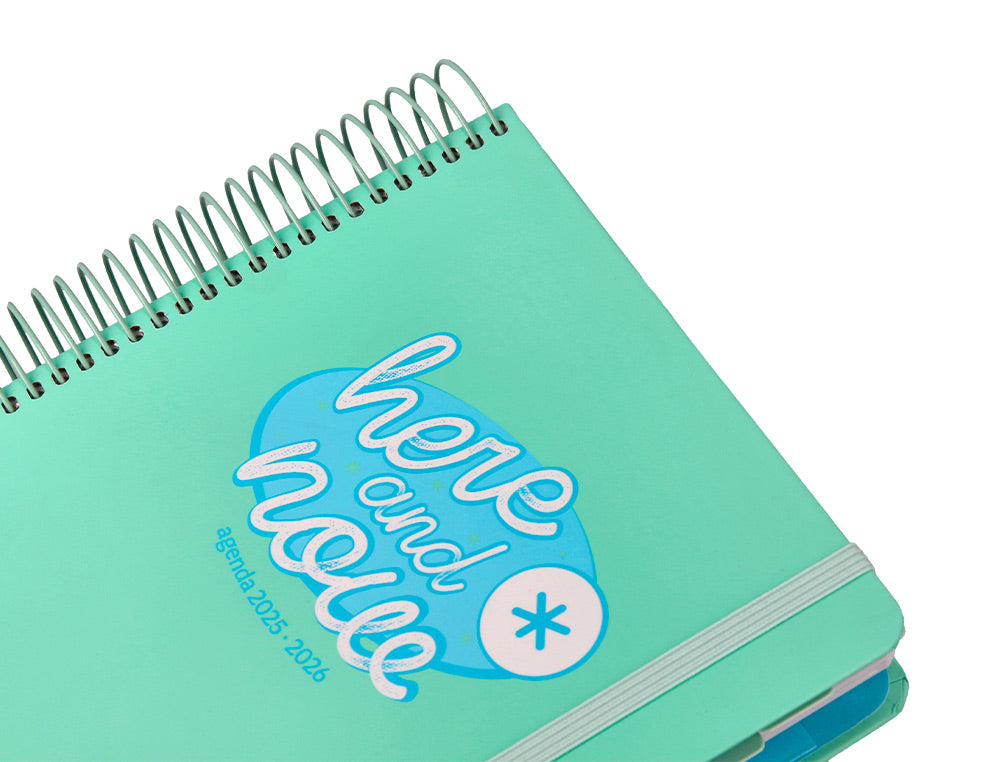 Agenda escolar antartik 25-26 espiral here and now azul pagina a5 bilingüe papel fsc 80 gr 80 gr